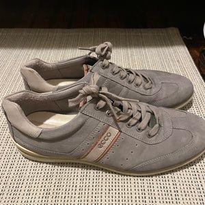 Ecco sneakers